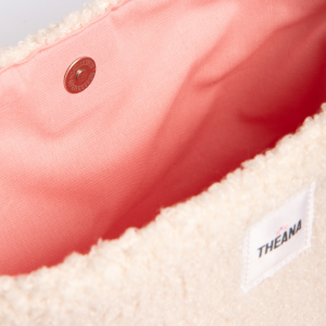 doublure rose en coton et bouton aimanté – mini sac beige en tissu bouclette THEANA