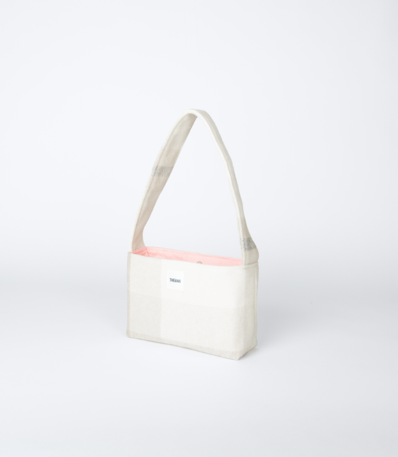 mini sac à carreaux gris – vue 3/4 – marque THEANA