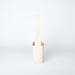 mini sac beige en tissu effet bouclette vu de profil – marque Theana