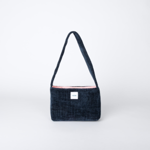 Mini sac bleu marine THEANA en velours chenille mini sac en velours chenille bleu marine très doux avec doublure rose et bouton aimanté – marque Theana