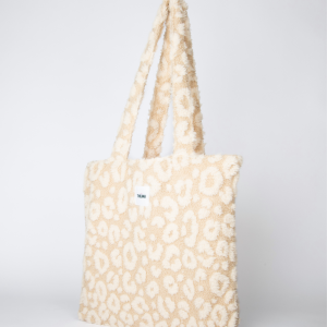 tote bag léopard en tissu bouclette – vue 3/4 – marque THEANA